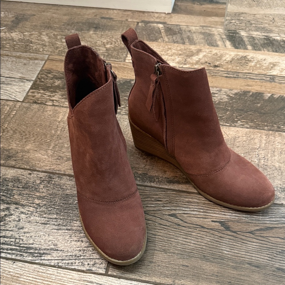 Women's Brown Suede Ankle Boots